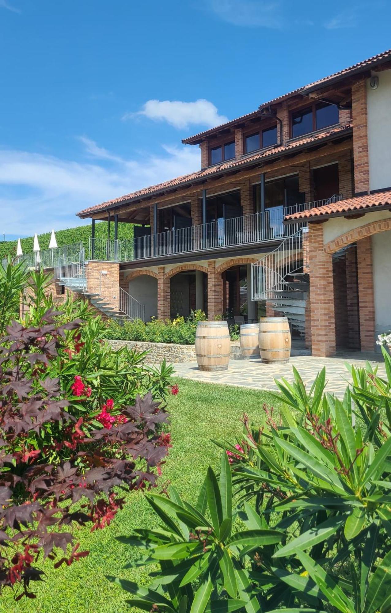 디아노 달바 Casa Castella - Adults Only - Langhe 빌라 외부 사진